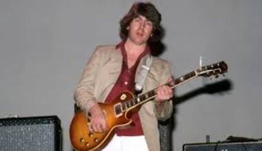 Mick Taylor, l'ex Rolling Stones in guerra contro il Metropolitan: «Espongono una mia chitarra rubata» «Non è vero, non era sua»