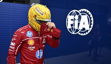 Hamilton: «Sono inutile, forse la Ferrari deve cambiare pilota»