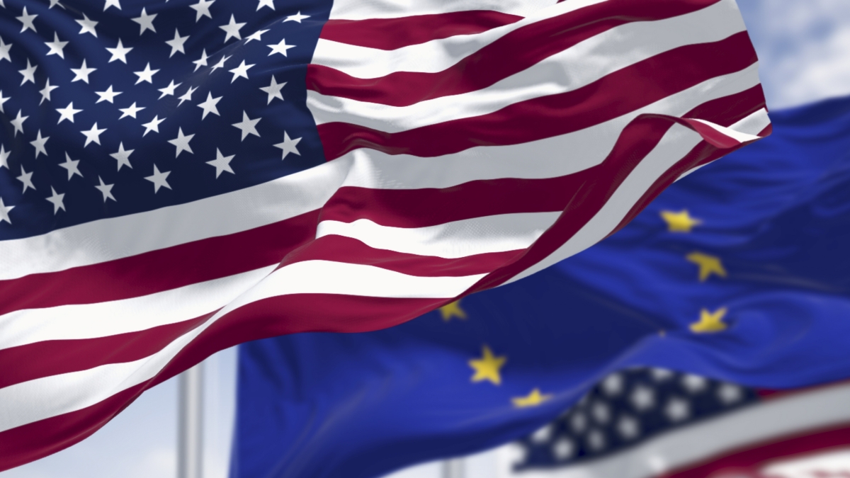 Dazi, le ultime notizie in diretta | Trump torna a minacciare: dazi al 35% alla Ue se non investe in Usa come promesso. E attacca l’India per il petrolio russo