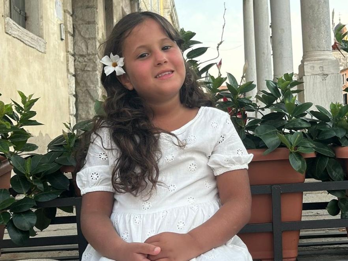Villongo, Ritaj morì a 6 anni al parco giochi. La mail che accusa il Comune: sarebbero bastati 150 euro per sistemare l'altalena da cui cadde