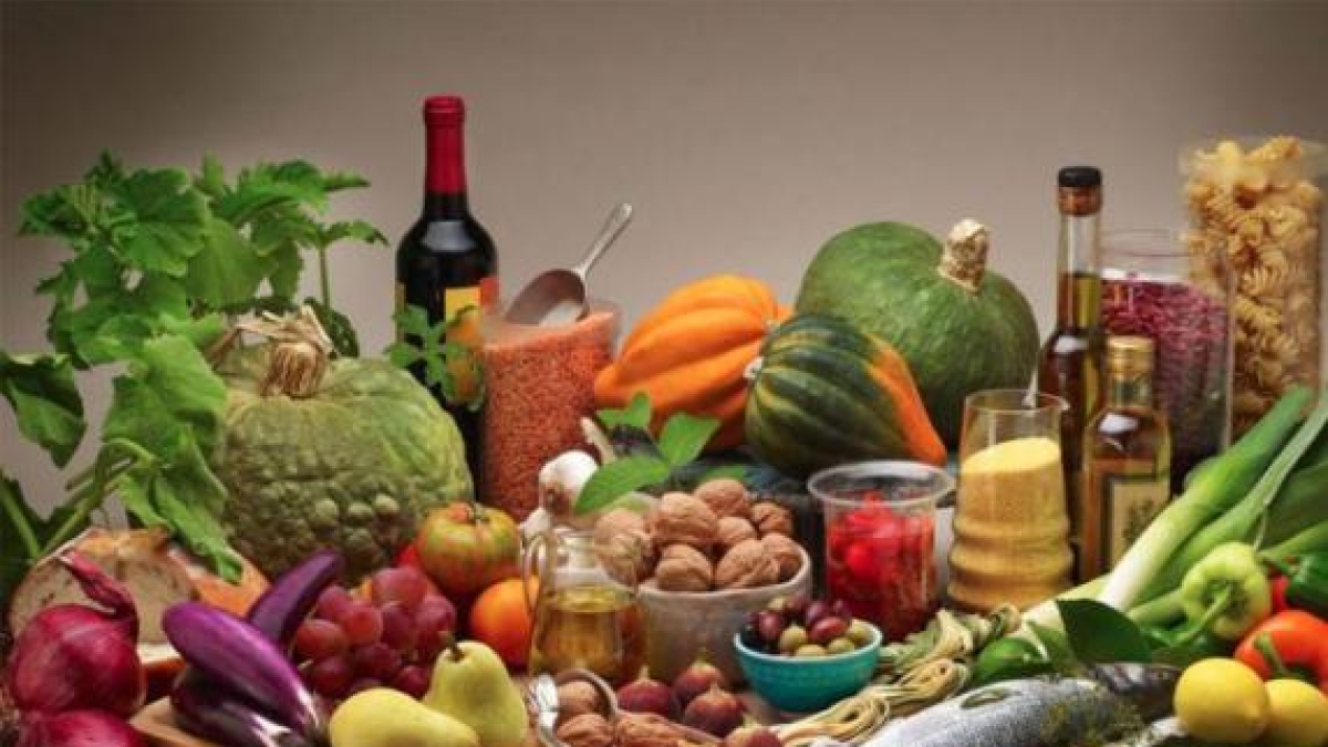 Come migliorare la nostra dieta? 5 consigli degli esperti dell'Istituto Superiore di Sanità su cosa mangiare