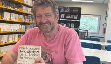 Libro riconsegnato dopo 40 anni alla Biblioteca comunale di Signa: «Un bellissimo gesto di rispetto»