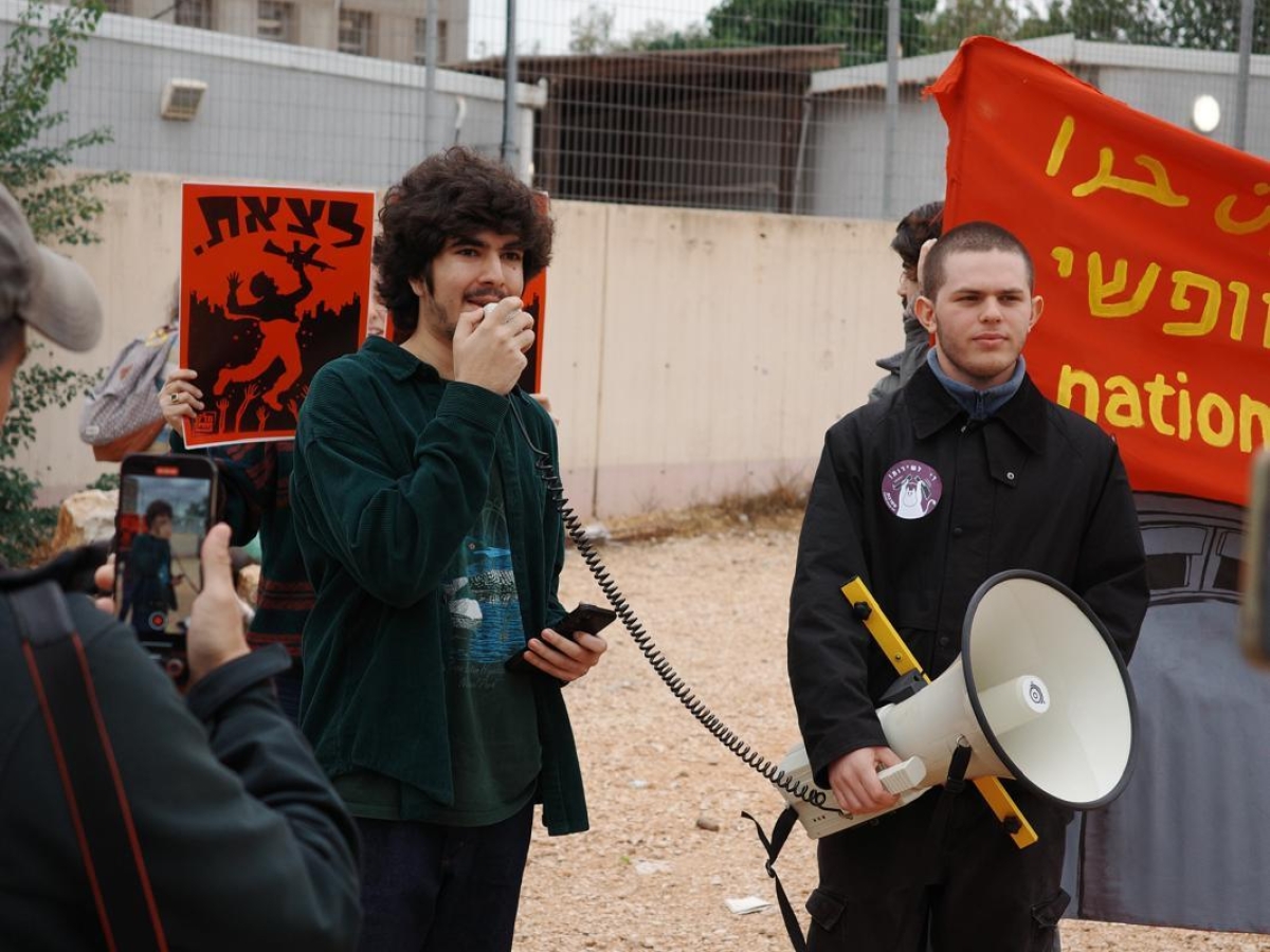 I giovani pacifisti israeliani che preferiscono il carcere all’arruolamento: «Non saremo complici»