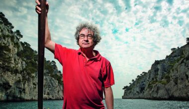 Carlo Rovelli: «Da ragazzo volevo fare il mendicante, tipo Buddha. Il nucleare? Camminiamo come sonnambuli verso la catastrofe (che ora è vicinissima)»