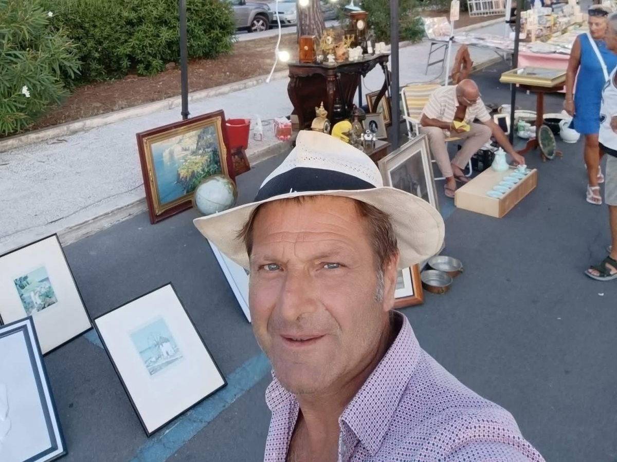 Chi era Luigi Di Sarno, l'artista napoletano morto a 52 anni per sospetta intossicazione da botulino