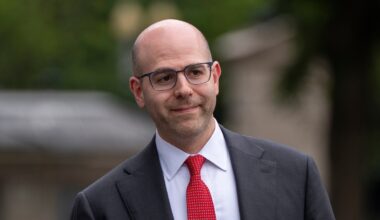 Oriente Occidente di Rampini | Il teorico dei dazi nominato da Trump alla Fed: un segnale per il dollaro