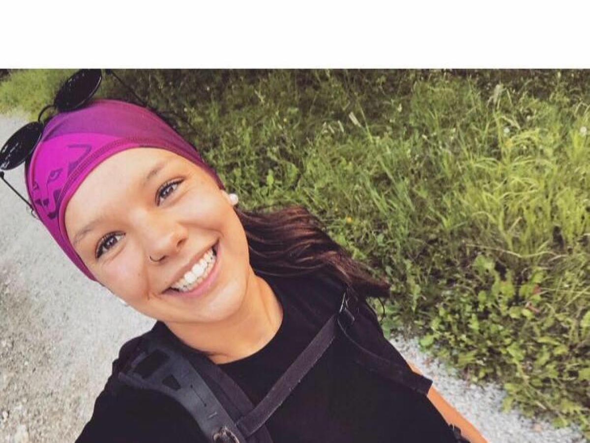Isabel Kofler, si lancia col parapendio sull'Ortles e precipita per 500 metri: muore a 29 anni