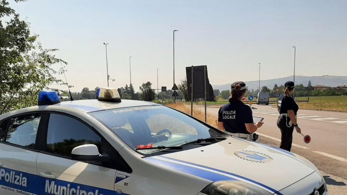 I casi di over 80 contromano. «Stretta su patenti e rinnovi»