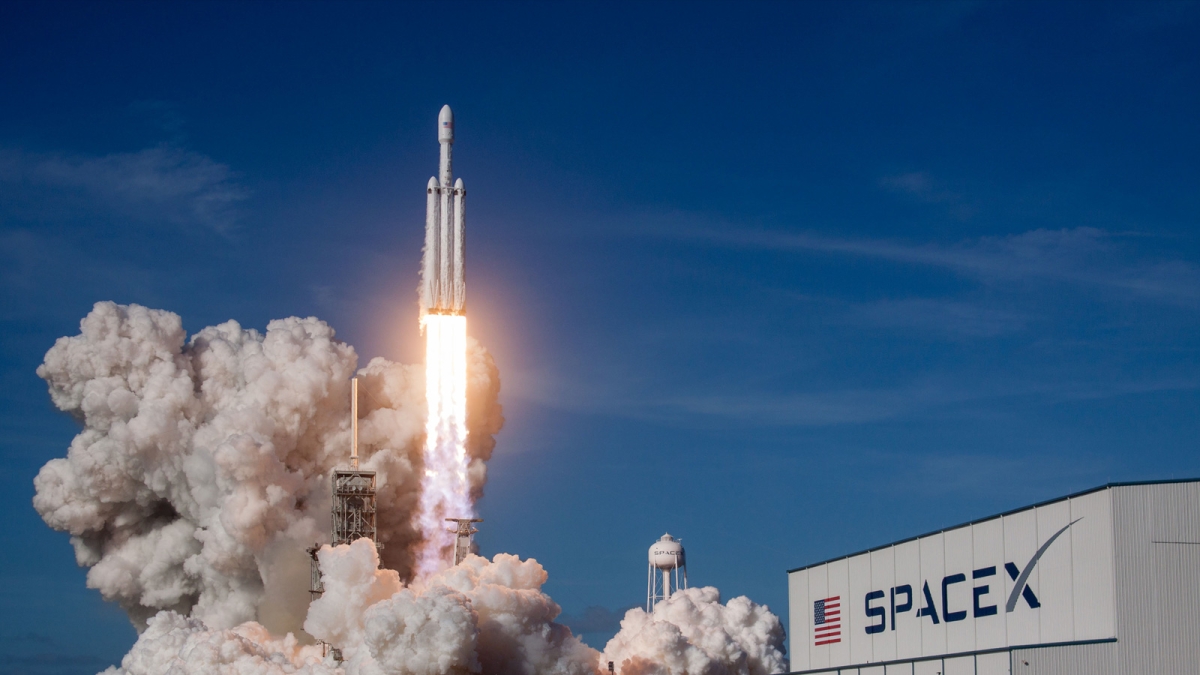 Navicella SpaceX ammarata nel Pacifico: astronauti sulla terra dopo 5 mesi