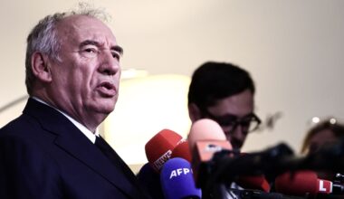 «Nicolas che paga», cos'è il nuovo movimento di estrema destra che minaccia di bloccare la Francia per la finanziaria: «Appuntamento al 10 settembre»