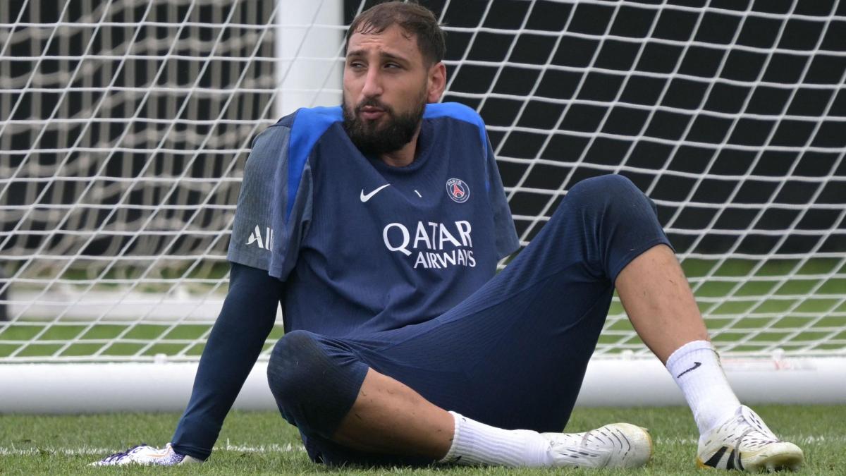Caso Donnarumma, Raiola: "Il Psg non ha rispetto, cambiate le condizioni. Valutiamo vie legali" - La Gazzetta dello Sport