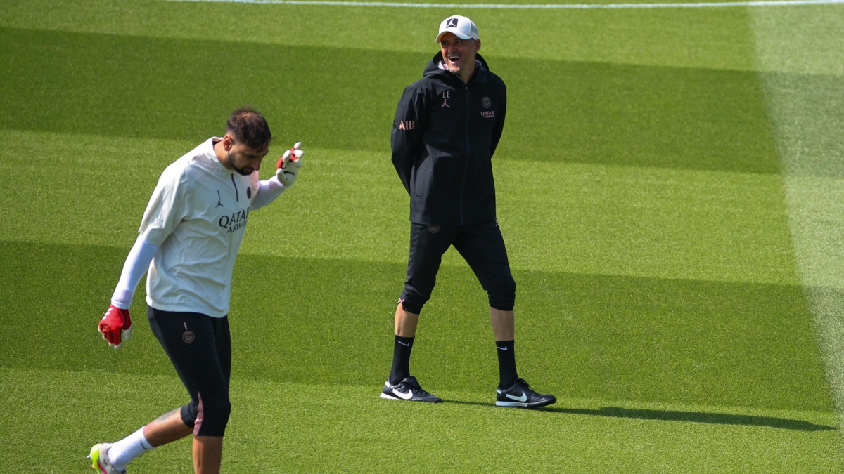 Donnarumma-Luis Enrique, i retroscena dietro lo scontro con il Psg. Più che la tecnica c'entrano i soldi, ma Gigio è sereno