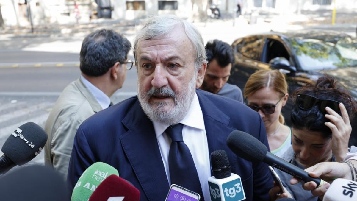 Michele Emiliano: «Nessuno può chiedermi un passo di lato, lavorerò sempre per la mia Puglia. Decaro? Sbaglia a non candidarsi»