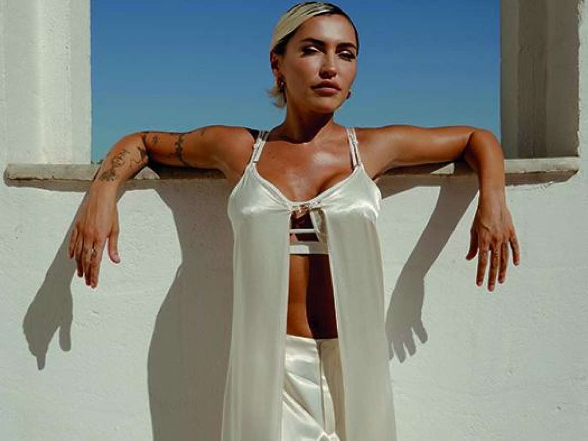 Serena Brancale: «La morte di mia madre, il dolore più grande: ho tutti i suoi vestiti. Fallii il primo Sanremo, mi misi a insegnare musica: poi è arrivata Baccalà»