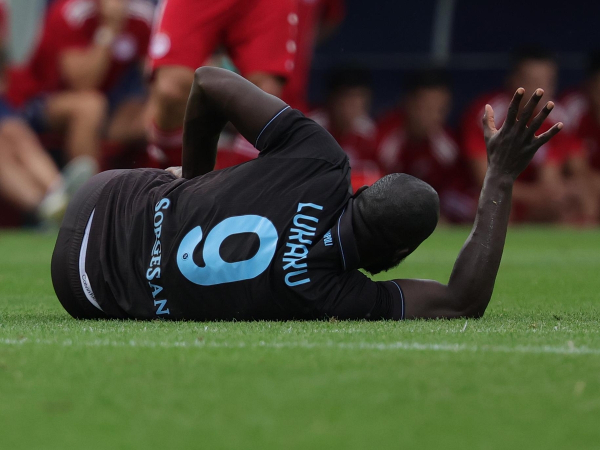 Lukaku, come sta dopo l'infortunio contro l'Olympiacos: risentimento al quadricipite, rischia un mese di stop