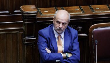 Gruppo vaccini, il ministro della Salute Schillaci revoca tutte le nomine dopo il caso di Serravalle e Bellavite