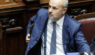 Vaccini, l'ira di Meloni per la mossa di Schillaci: «Una scelta non concordata. Noi crediamo al pluralismo»