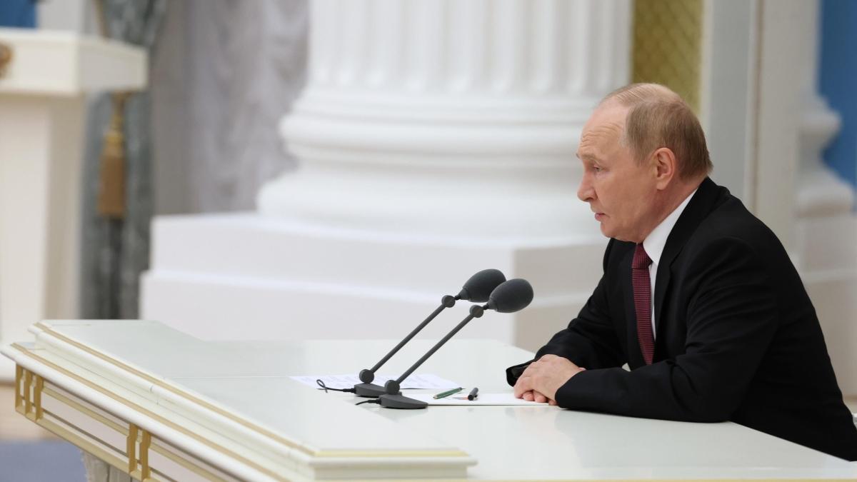 Markov, l'ex consigliere del Cremlino: «Ora gli Usa sono allineati a noi. L'incontro Trump-Putin-Zelensky? Ci sarà, ma la guerra non finirà: ecco perché»