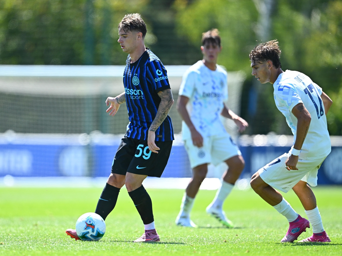 Calciomercato, le news di oggi: l'Atalanta chiude per Zalewski dall'Inter; Roma, per Bailey è praticamente fatta