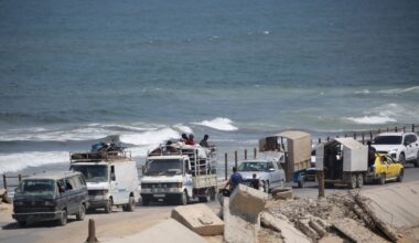 Israele-Hamas, la guerra a Gaza in diretta | Media: «Dall’alba almeno 25 morti nella Striscia». Proteste in piazza a Tel Aviv per chiedere accordi sugli ostaggi