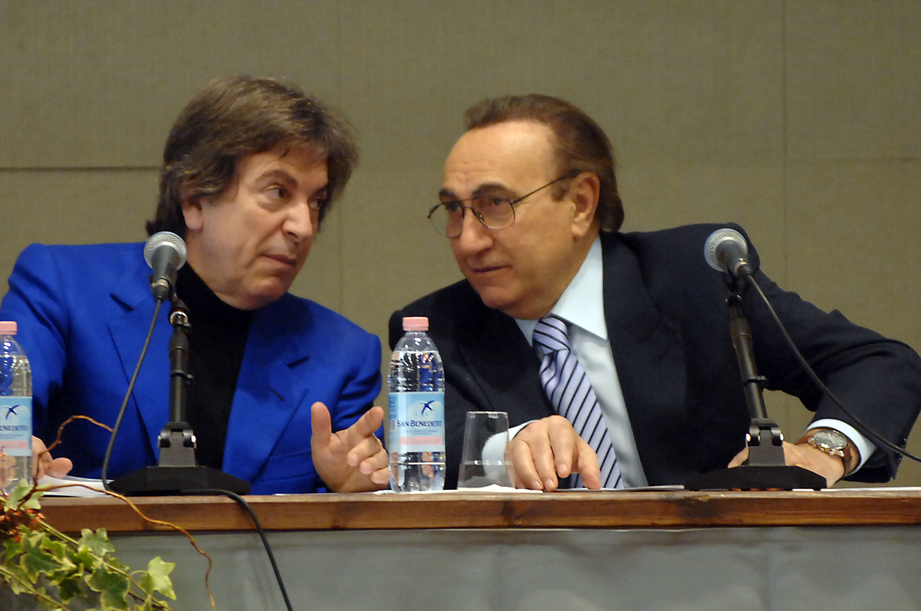 Quella volta che a Baudo scappò una parolaccia in conferenza stampa per gli ascolti in calo. Ma parlava da profeta