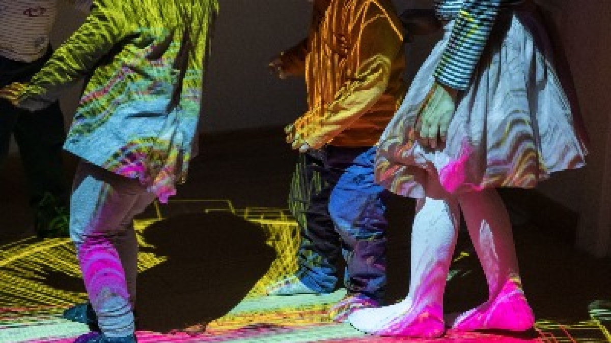 Milano, cosa fare con i bambini nella città semi-vuota: la Fabbrica del Vapore guarda a Kandinsky, alla Sormani si leggono libri pop up