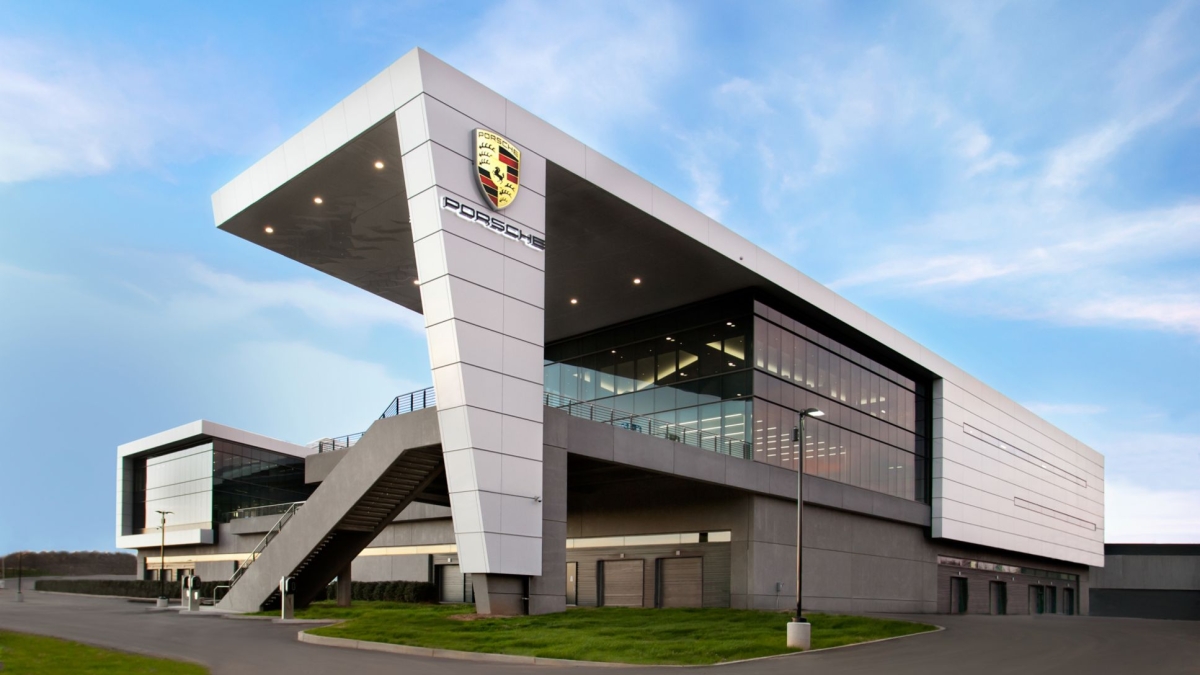 Porsche verso la chiusura delle batterie di Cellforce: a rischio 200 lavoratori