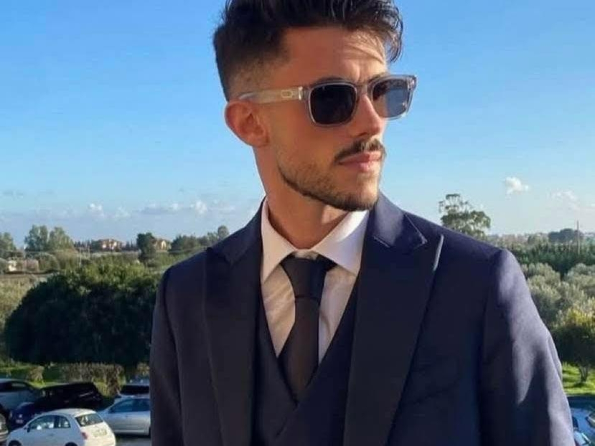 Crotone, morto 22enne accoltellato martedì a Isola Capo Rizzuto: la rissa dopo una manovra pericolosa in auto. Donati gli organi