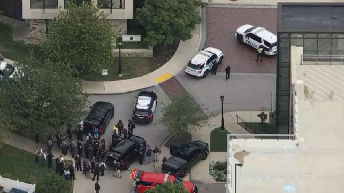 Pennsylvania, sparatoria in corso nell'università di Villanova. La polizia agli studenti: «Chiudetevi nelle aule»
