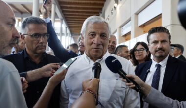 Meeting di Rimini, Tajani: «Salvini su Macron? Io uso toni calmi per far valere le ragioni. La politica estera la faccio con Meloni»