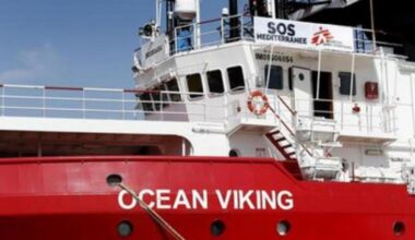 Ocean Viking, equipaggio isolato a bordo per un allarme tubercolosi: «Misura ingiustificata»