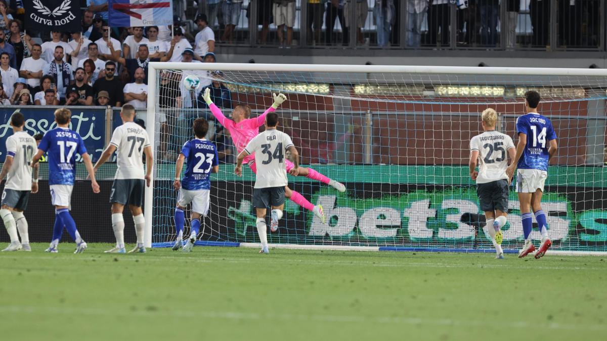 Como-Lazio 2-0: gol di Douvikas e Nico Paz
