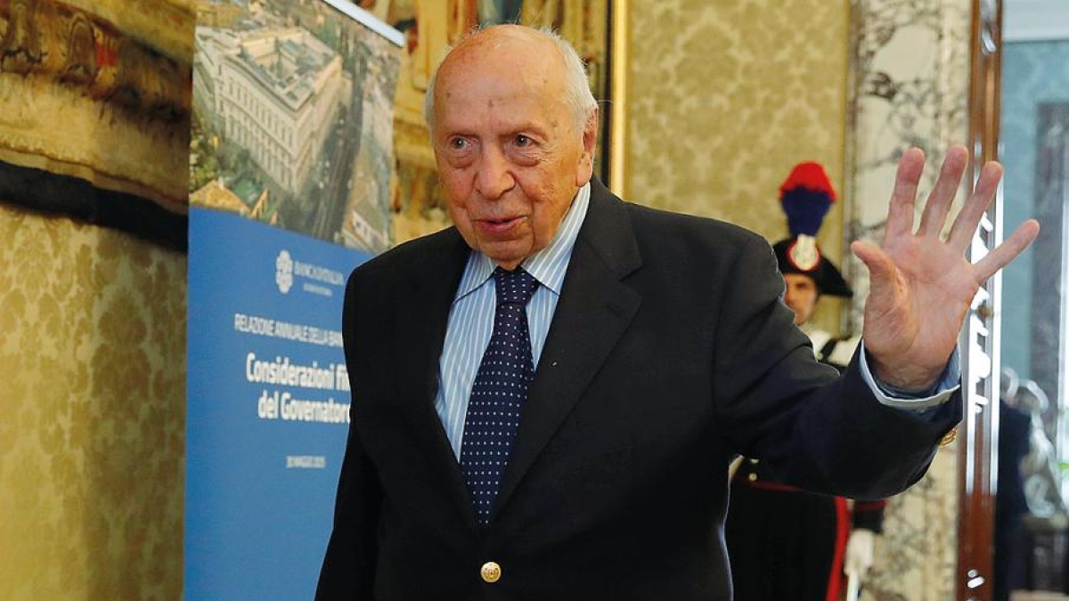 Lamberto Dini: «Conquistai mia moglie Donatella cantandole la Vanoni al telefono. Durante una visita all'Avana Castro mi cucinò l’aragosta. Verdini si vendicò di me»