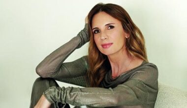 Emanuela Fanelli: «Dissacrare è l'attitudine di noi romani. Quando tornavo a casa mio padre diceva: è arrivata la Duse»