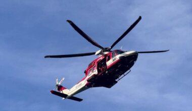 Dorio, si tuffa nel lago di Como per salvare i suoi bambini e sparisce tra le onde: le ricerche del turista tedesco proseguono nella notte
