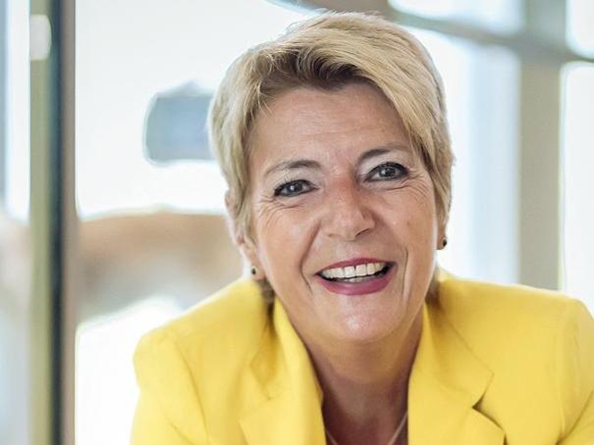 Keller-Sutter, la presidente svizzera che non ha paura di Trump: la telefonata e il «corso intensivo di economia e politica economica»