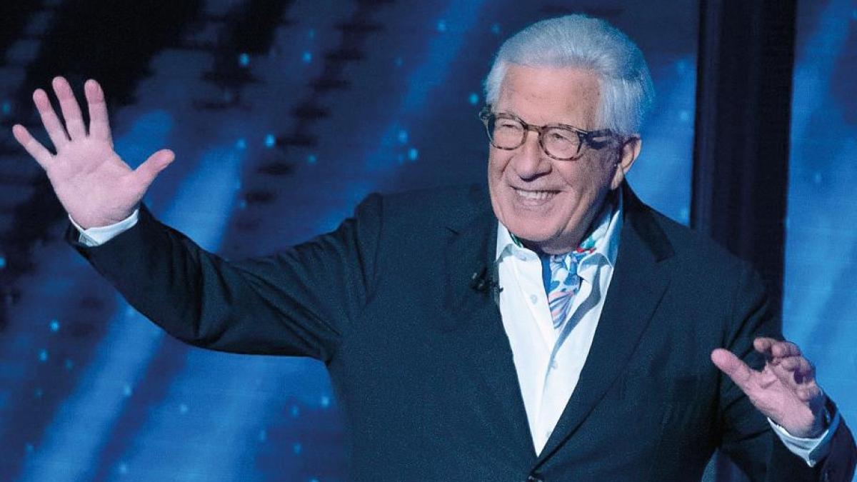 Peppino di Capri: «Suonai per Jacqueline e Onassis. Con la mia prima moglie Roberta l'incasso delle mie esibizioni veniva giocato la sera stessa in qualche casinò»