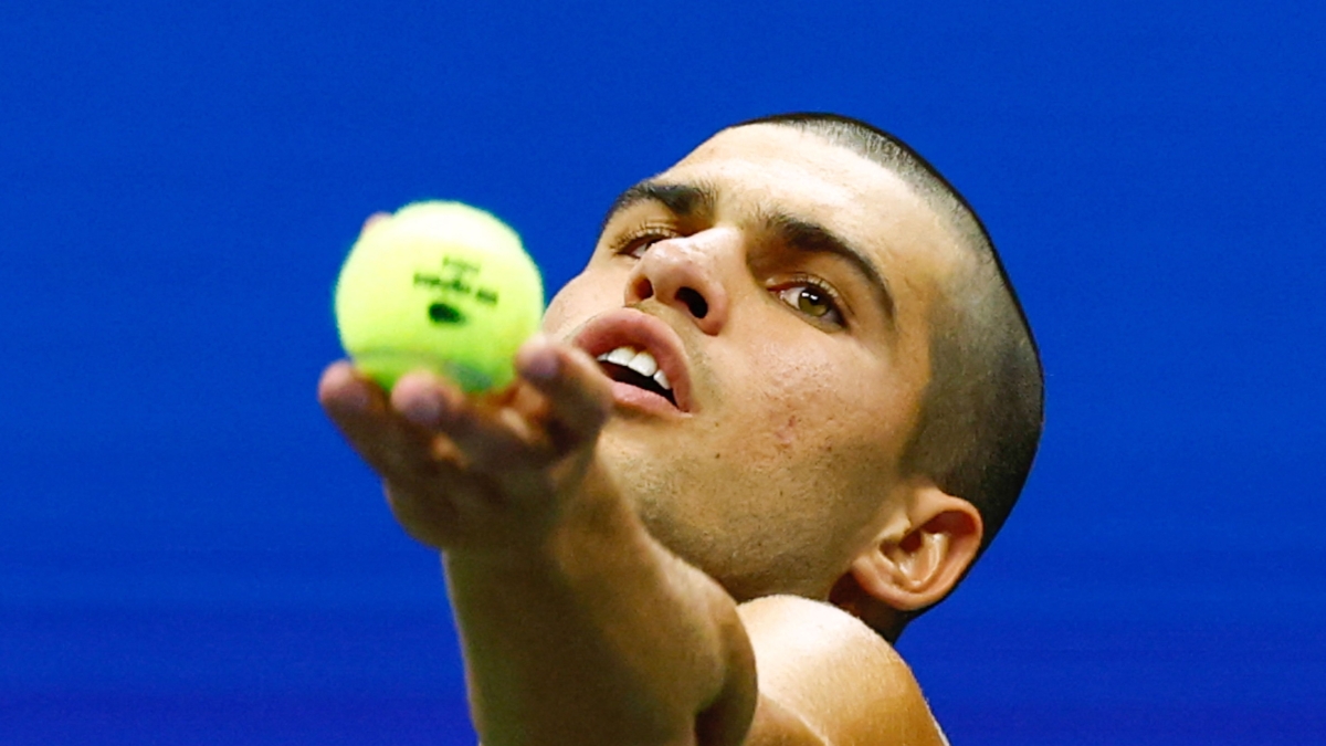 Alcaraz, nuovo look da «Marine» ed esordio vincente agli Us Open: ora gli tocca Bellucci