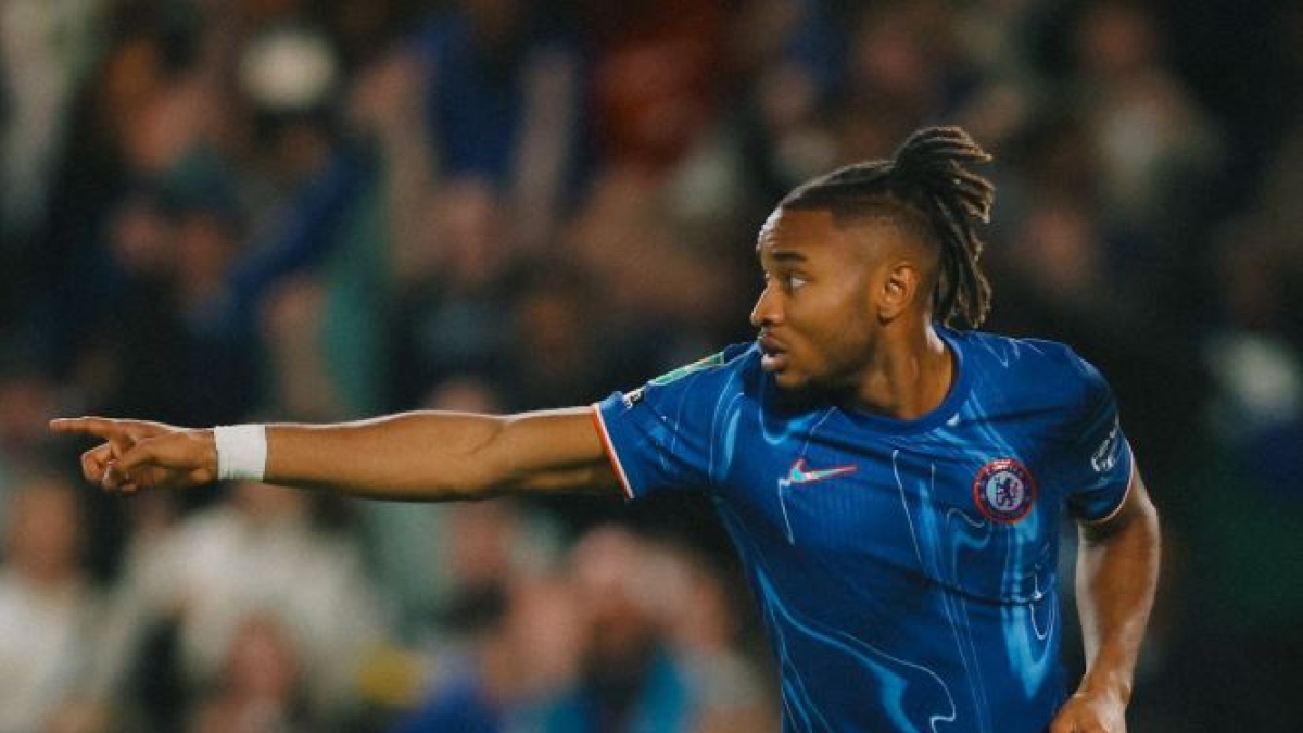 Calciomercato, le news di oggi in diretta: Milan, in attacco tutto su Nkunku, per la difesa idea Akanji. L'Atalanta vuole Comuzzo, la Roma offre 20 milioni per Tyrique George - Corriere della Sera