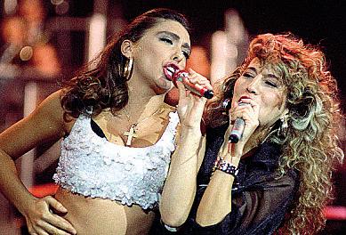 Jo Squillo: «Tom Ford mi chiamava la top. Convinsi Sabrina Salerno a duettare: le sono ancora grata, è una sorella. Oggi vivo con la mia figlia elettiva»