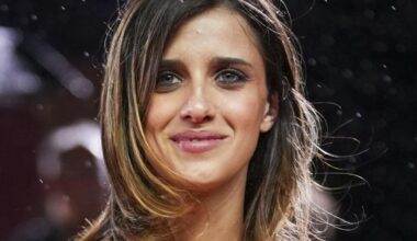 Benedetta Porcaroli: «La bellezza è anche negli errori. No all'ossessione dei miti patinati»
