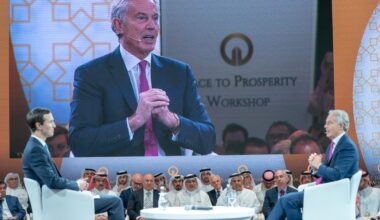 L'ultimo scivolone di Tony Blair: un progetto per trasformare la Striscia nella «Gaza Riviera» (insieme a Donald Trump)