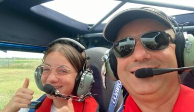 Aereo ultraleggero precipita nel Vercellese: muoiono il pilota, Massimiliano Monticone, 49 anni, e la figlia 18enne Simona