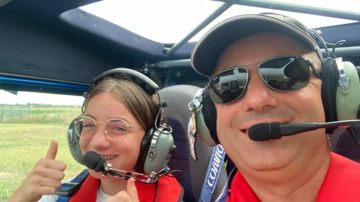 Aereo ultraleggero precipita nel Vercellese: muoiono il pilota, Massimiliano Monticone, 49 anni, e la figlia 18enne Simona