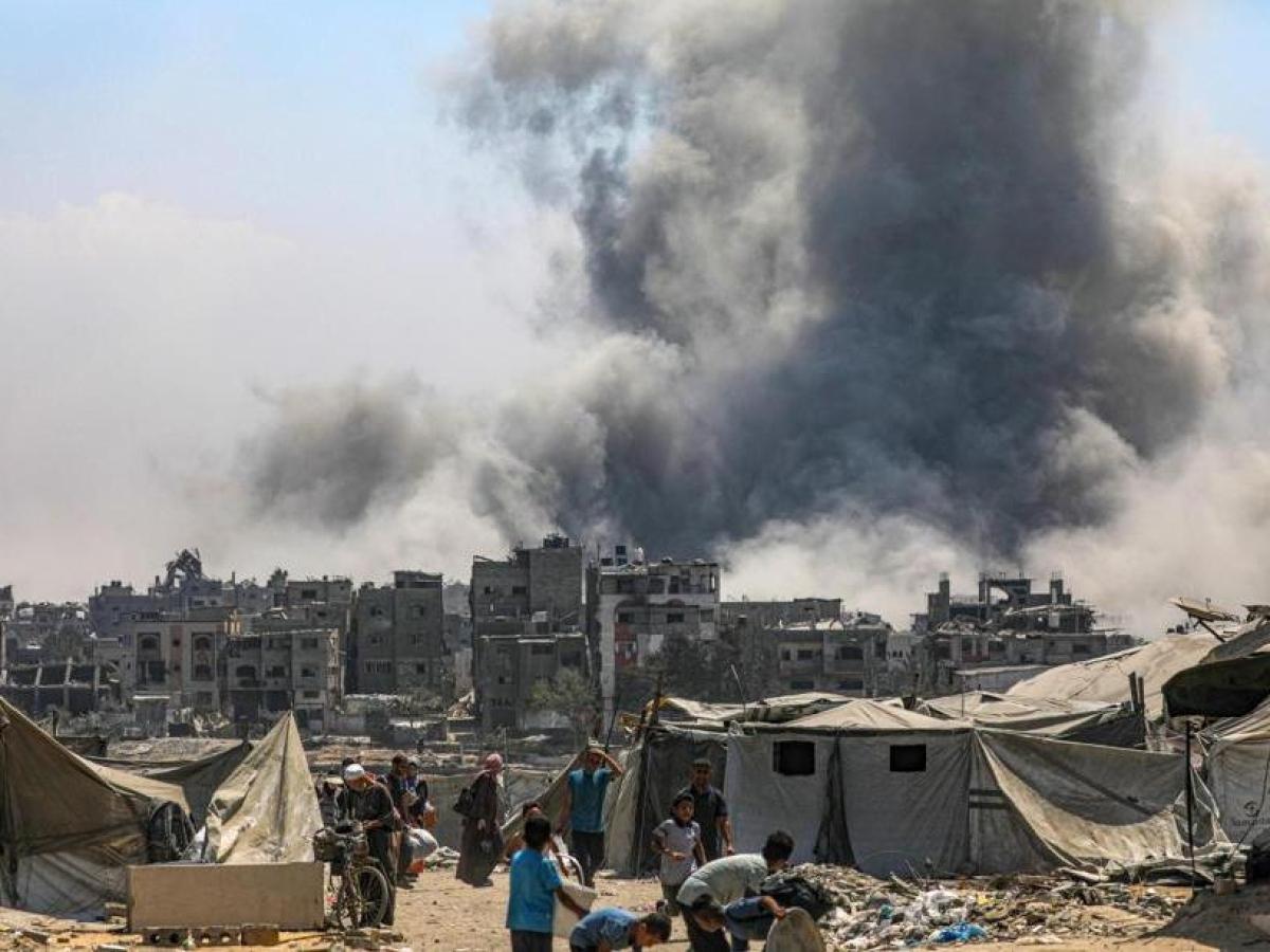 Israele-Hamas, la guerra a Gaza in diretta | «Raid israeliano a Gaza causa 76 morti». L'operazione dell'Idf avanza: un milione in fuga.