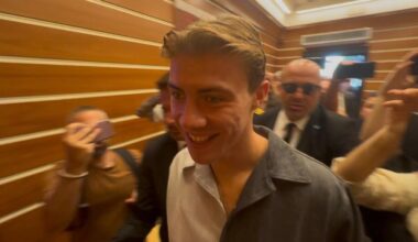 Hojlund al Napoli, visite mediche a Roma e tifosi in delirio