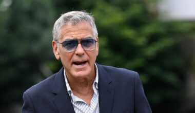 Clooney assente alla conferenza stampa al Lido, 'ha la sinusite' - Ultima ora
