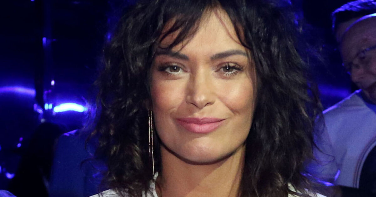 "Quando abusi di alcool, come facevo io, riempi un vuoto o problemi psichiatrici. Ero bipolare e mi sono internata in clinica": lo rivela Fernanda Lessa