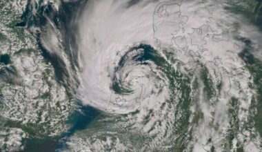 raffiche di vento fino a 145 km/h in Regno Unito. Ora l'allerta si sposta in Scandinavia