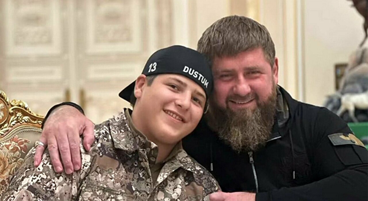 Adam Kadyrov, il figlio 17enne del leader ceceno incaricato degli aiuti a Gaza. «I fondi rischiano di finire a organizzazioni criminali»